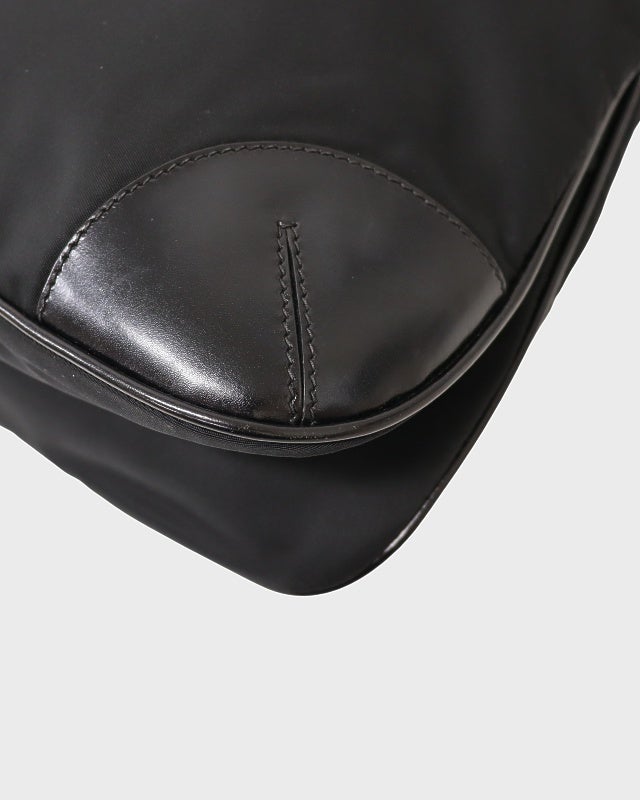 PRADA 三角ロゴ金具ナイロンレザーショルダーバッグ | Hedy