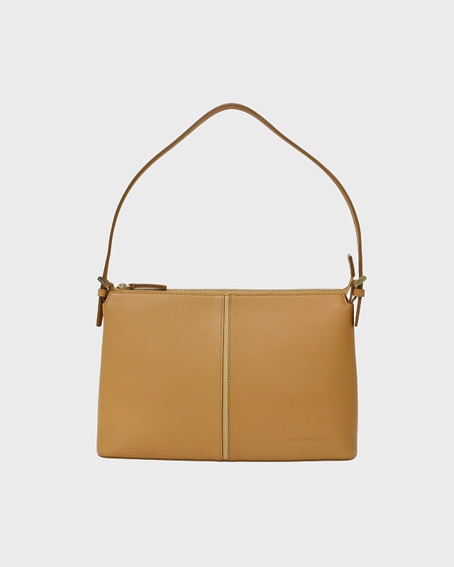 BURBERRY ロゴレザーワンショルダーバッグ | Hedy