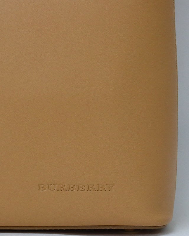 BURBERRY ロゴレザーワンショルダーバッグ | Hedy