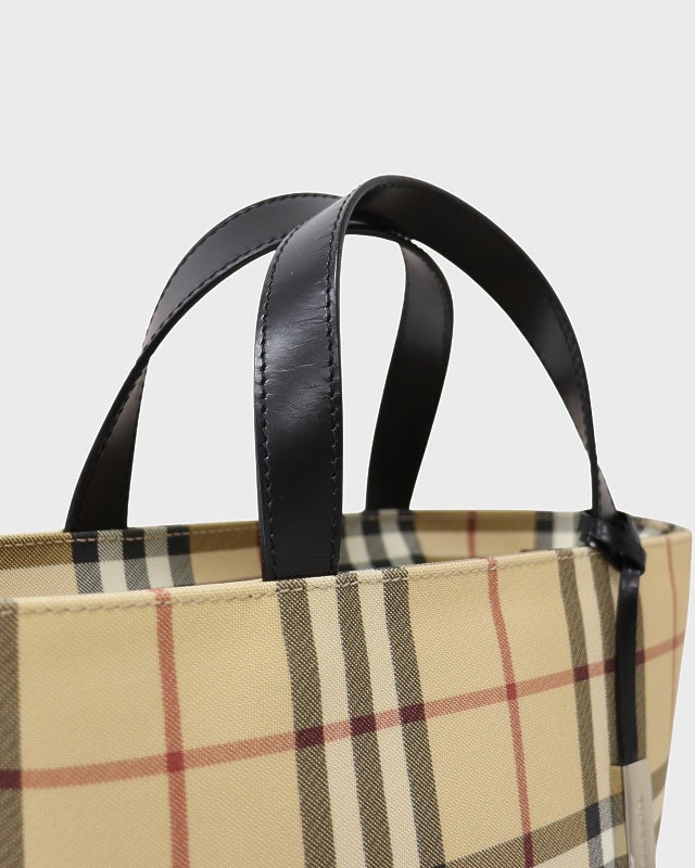 チェック柄ハンドバッグ 黒とベージュ BURBERRY チェック柄ハンドバッグ | Hedy