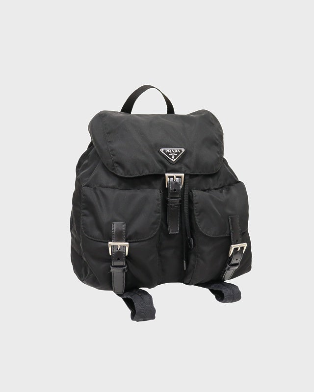 PRADA 黒 ナイロン リュック PRADA 三角ロゴ金具ナイロンリュックサック | Hedy