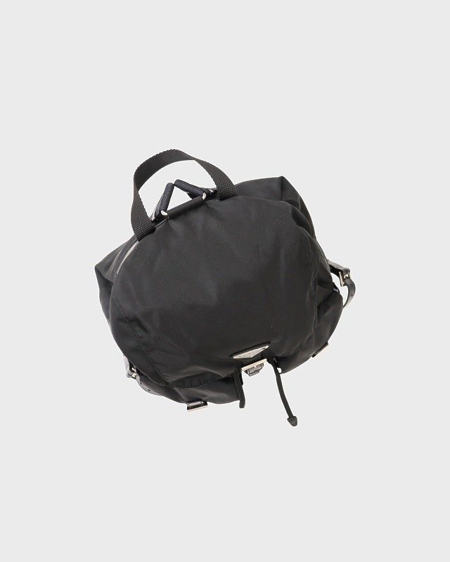 PRADA 三角ロゴ金具ナイロンリュックサック | Hedy