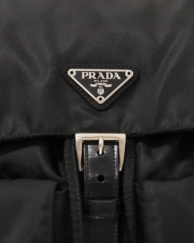 PRADA 三角ロゴ金具ナイロンリュックサック | Hedy