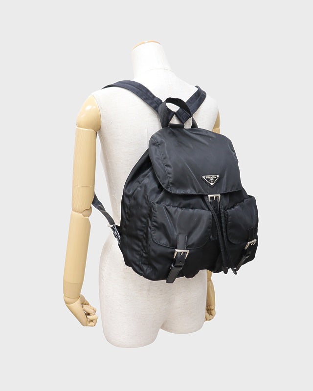 PRADA 三角ロゴ金具ナイロンリュックサック | Hedy