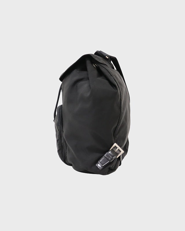 PRADA 三角ロゴ金具ナイロンリュックサック | Hedy