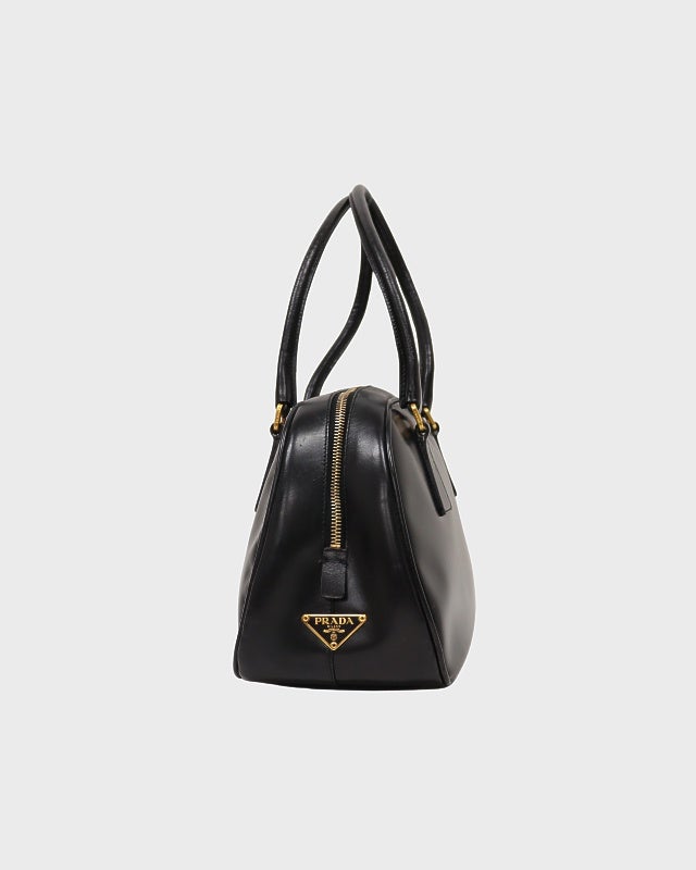 PRADA 三角ロゴ金具レザーハンドバッグ | Hedy