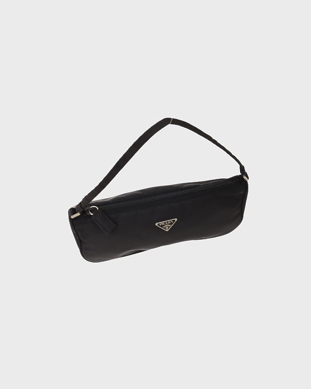 【超希少カラー❗️】PRADA ボディバッグ ワンショルダー　三角ロゴ PRADA 三角ロゴ金具ナイロンワンショルダーバッグ | Hedy