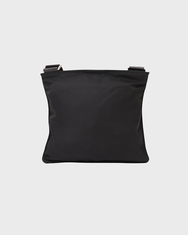 PRADA 三角ロゴ金具ナイロンショルダーバッグ | Hedy