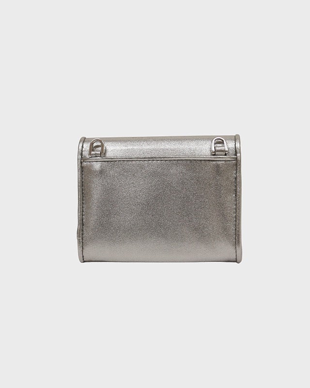 miu miu ロゴ金具レザーチェーンショルダーバッグ | Hedy
