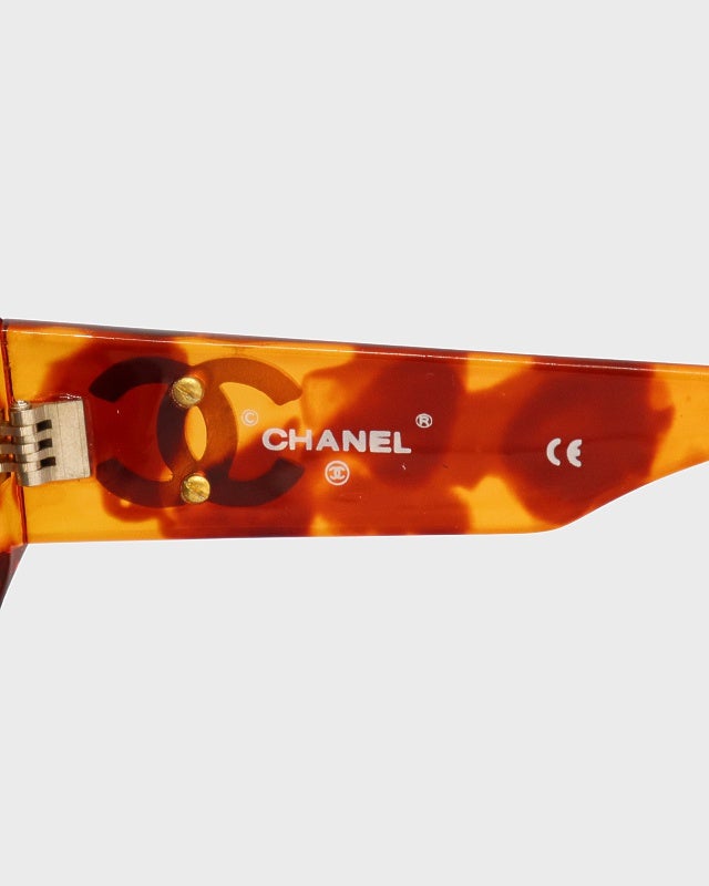 CHANEL べっ甲柄サングラス | Hedy