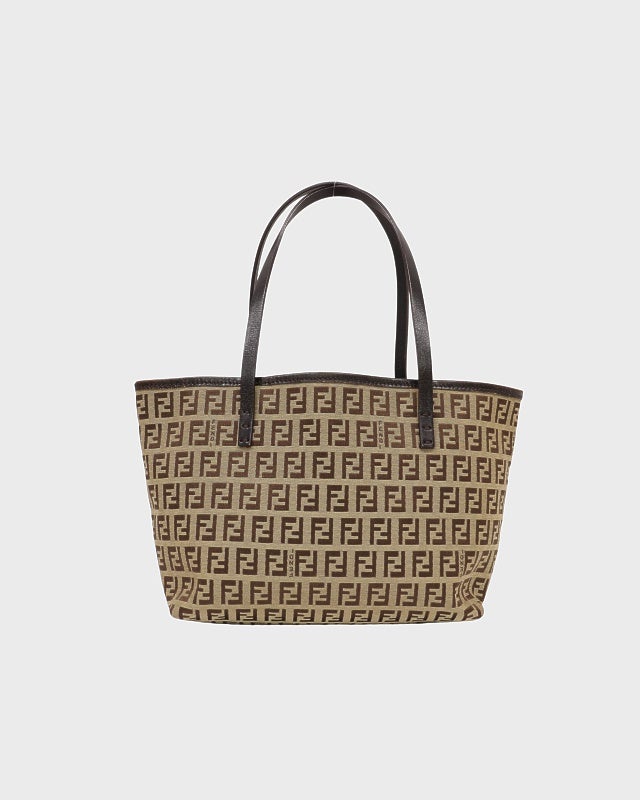 ⭐*️様 Fendi ロゴ柄 ハンドバッグ FENDI ズッキーノ柄ハンドバッグ | Hedy