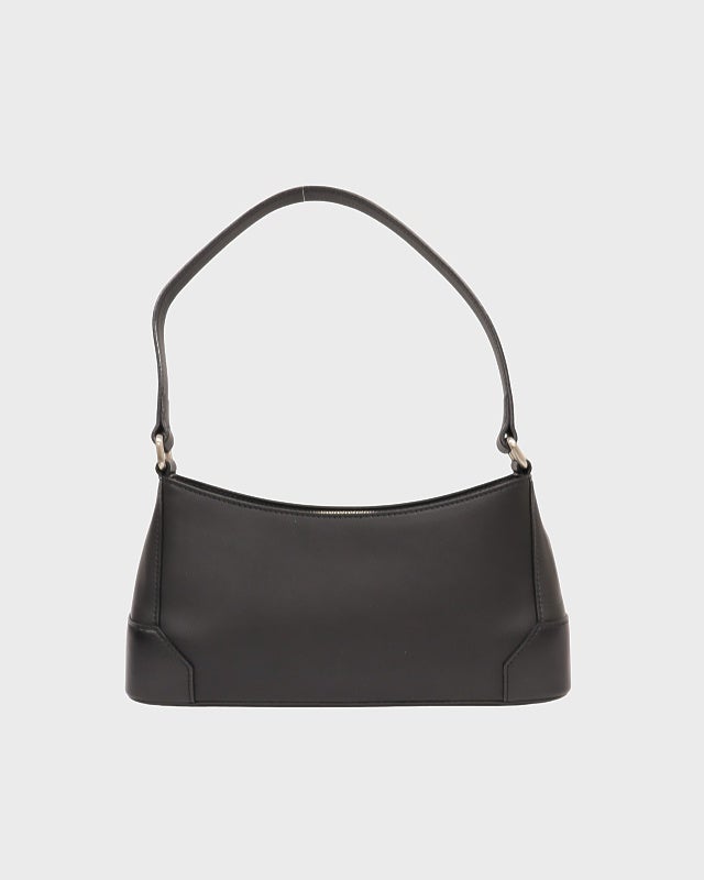 BURBERRY ロゴレザーワンショルダーバッグ | Hedy