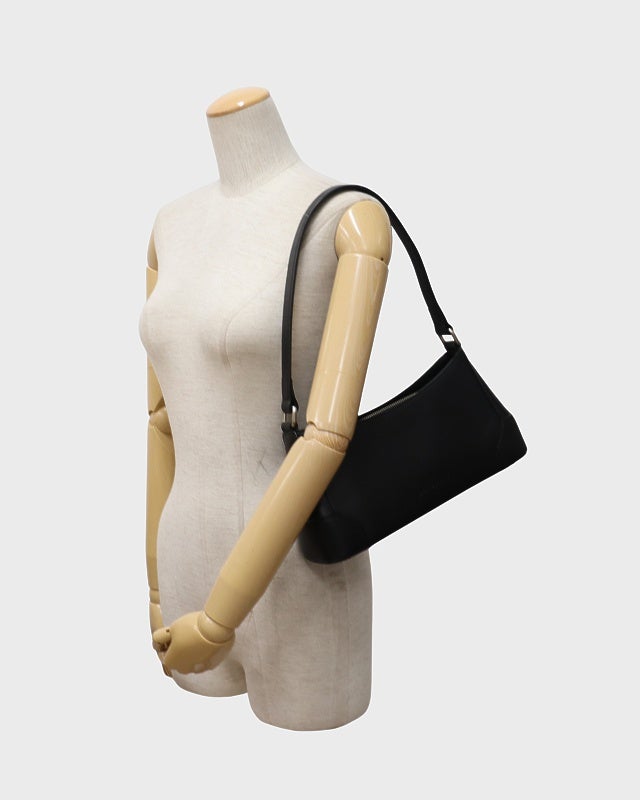 BURBERRY ロゴレザーワンショルダーバッグ | Hedy