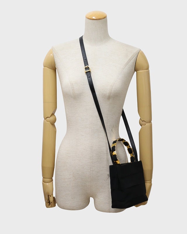 Ferragamo VARA金具ショルダーバッグ | Hedy