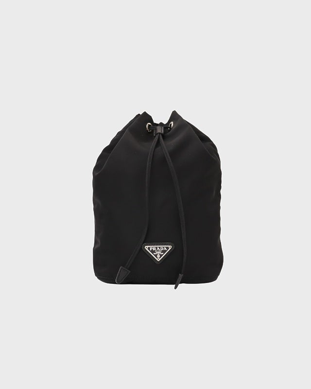 PRADA 三角ロゴ金具ナイロンポーチ | Hedy