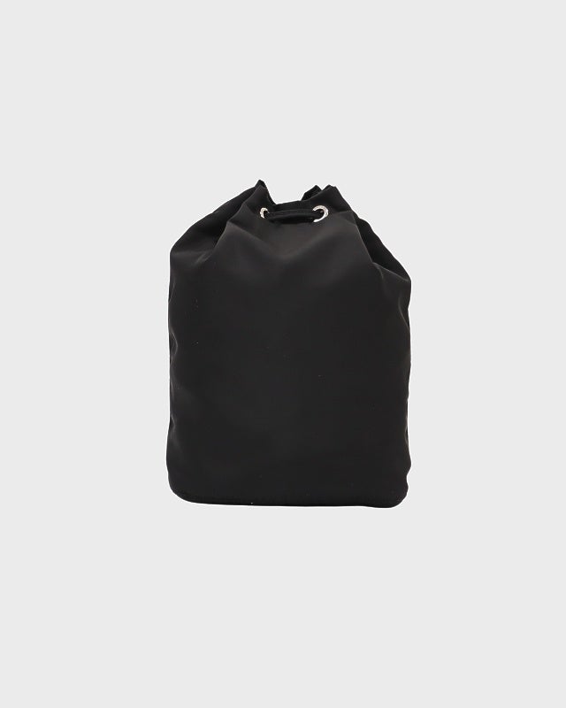 PRADA 三角ロゴ金具ナイロンポーチ | Hedy