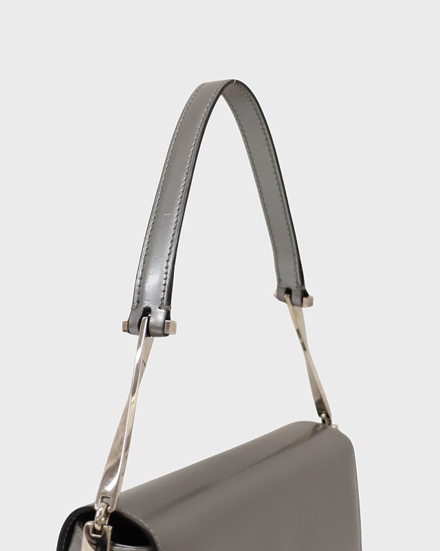 Ferragamo パテントレザーミニワンショルダーバッグ | Hedy