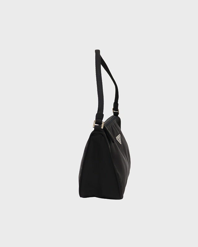 PRADA 三角ロゴ金具ナイロンワンショルダーバッグ | Hedy