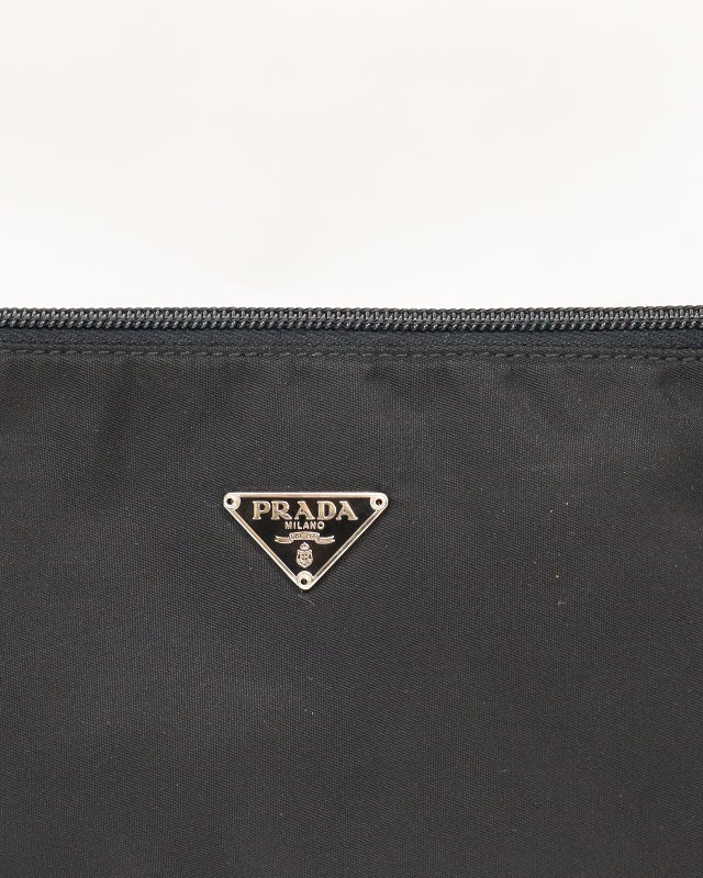 PRADA 三角ロゴ金具ナイロンワンショルダーバッグ | Hedy