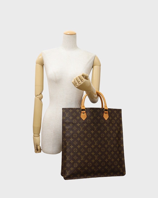 LOUIS VUITTON モノグラム サックプラ | Hedy