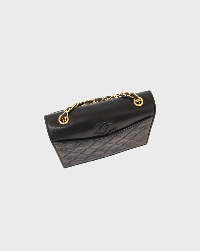 CHANEL マトラッセチェーンショルダーバッグ | Hedy