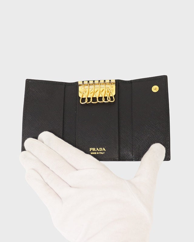 PRADA 三角ロゴ金具サフィアーノキーケース | Hedy
