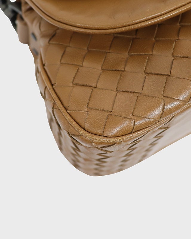 BOTTEGA VENETA イントレチャートWフラップワンショルダーバッグ | Hedy