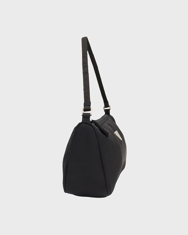 PRADA 三角ロゴ金具ナイロンワンショルダーバッグ | Hedy