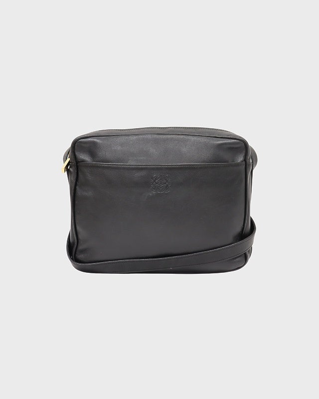 LOEWE アナグラム ショルダーバッグ 黒 ビンテージ LOEWE アナグラムレザーショルダーバッグ | Hedy