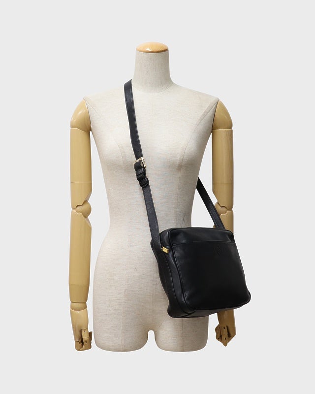 LOEWE アナグラムレザーショルダーバッグ | Hedy