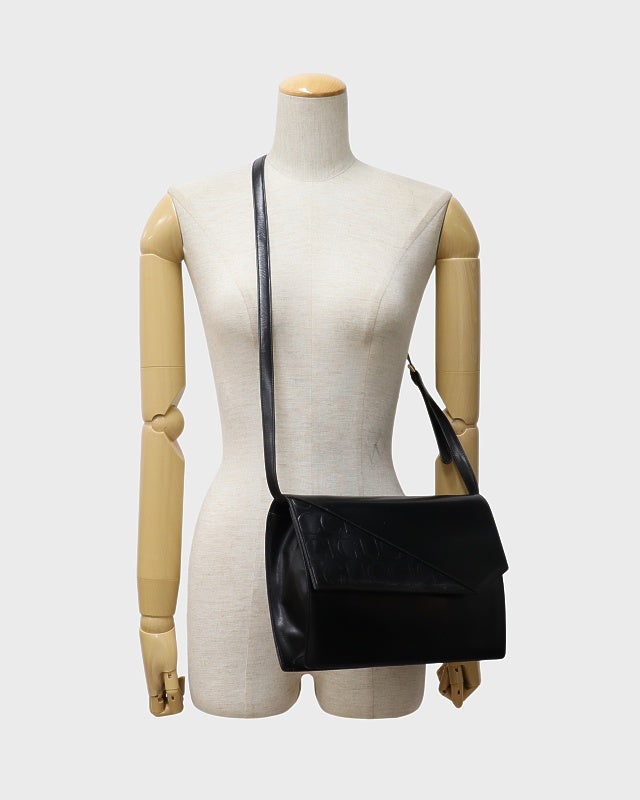 GUCCI ロゴ刻印レザーショルダーバッグ | Hedy