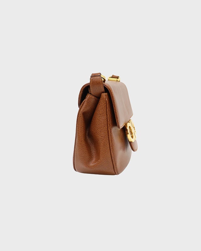 Ferragamo ガンチーニ金具レザーショルダーバッグ | Hedy