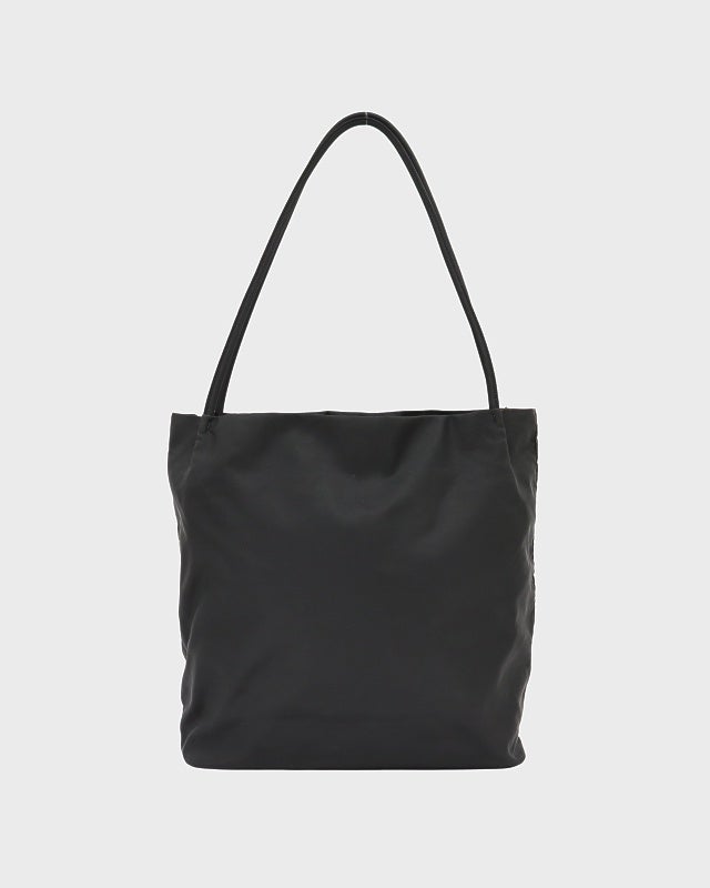 PRADA 三角ロゴ金具ナイロントートバッグ | Hedy
