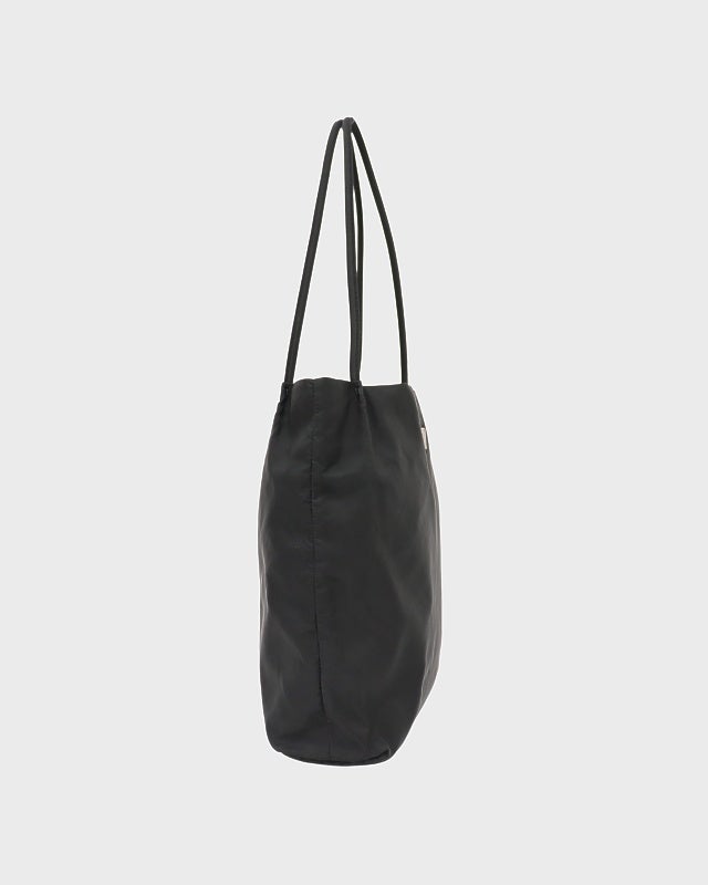 PRADA 三角ロゴ金具ナイロントートバッグ | Hedy