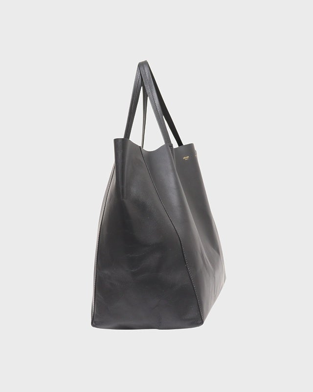 【美品】CELINE ホリゾンタルカバ　ブラック CELINE ホリゾンタルカバ | Hedy