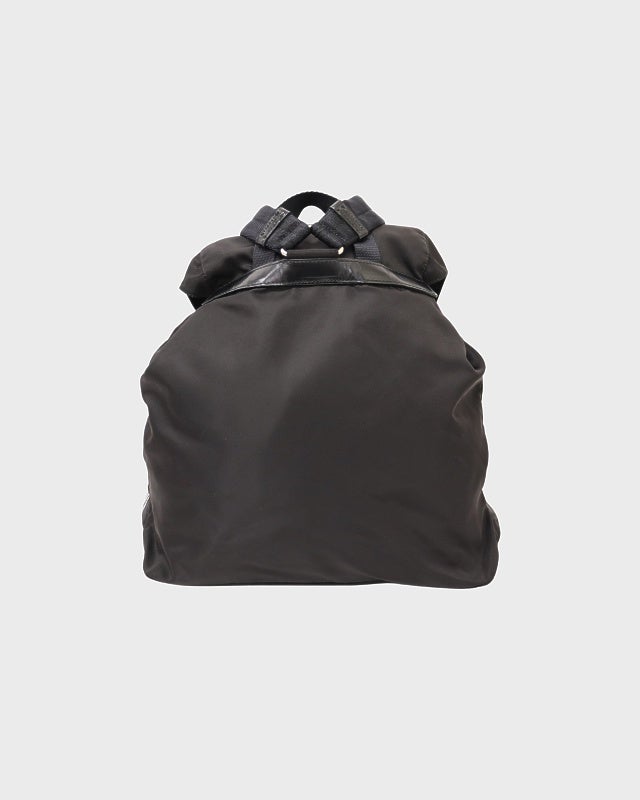PRADA　バッグパック　三角ロゴ　クロコダイル型押しレザー　ナイロン PRADA 三角ロゴ金具ナイロンリュックサック | Hedy