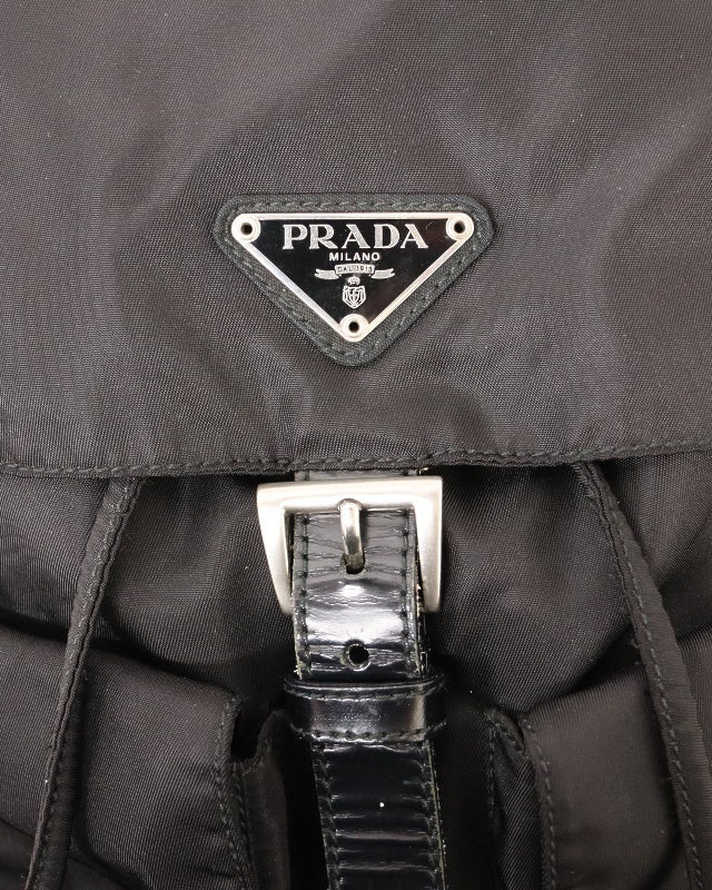 PRADA 三角ロゴ金具ナイロンリュックサック | Hedy