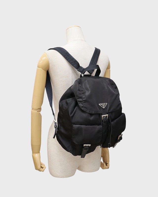 PRADA 三角ロゴ金具ナイロンリュックサック | Hedy