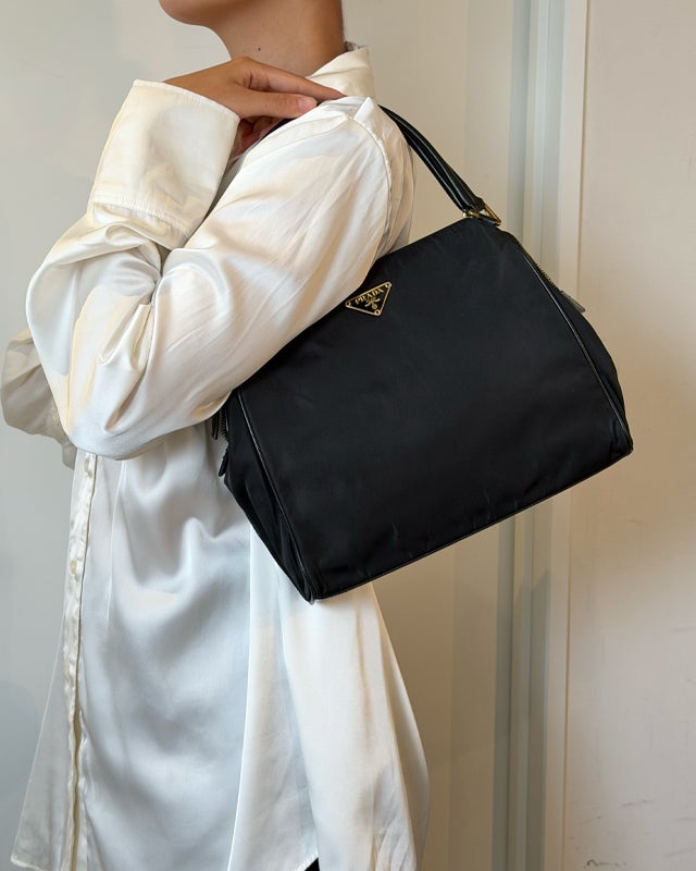 PRADA 三角ロゴ金具ナイロンレザーハンドバッグ | Hedy