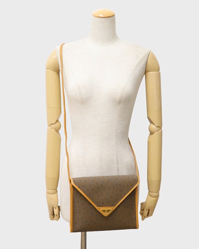 YSL ロゴ金具ショルダーバッグ | Hedy
