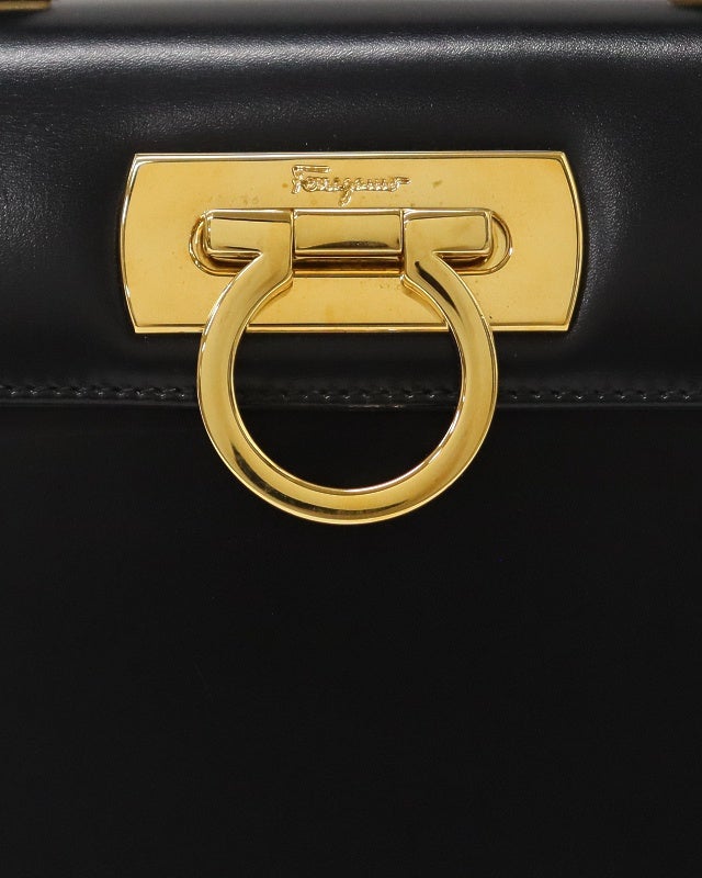 Ferragamo ガンチーニ金具2Wayバッグ | Hedy