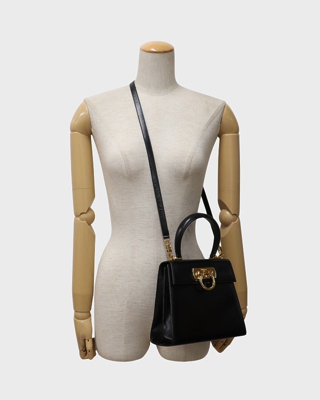 Ferragamo ガンチーニ金具2Wayバッグ | Hedy