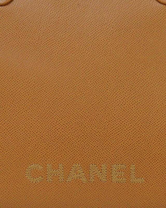 CHANEL ロゴ刺繍キャビアスキンショルダーバッグ | Hedy