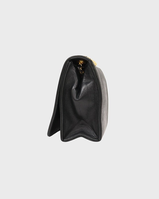 CHANEL COCOプッシュロックチェーンショルダーバッグ | Hedy