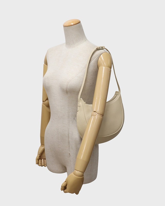LOEWE ロゴ刻印ワンショルダーバッグ | Hedy