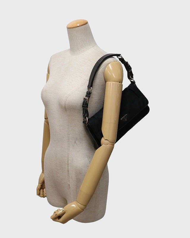 PRADA 三角ロゴ金具ナイロンレザーワンショルダーバッグ | Hedy
