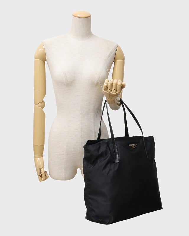 PRADA 三角ロゴ金具ナイロントートバッグ | Hedy
