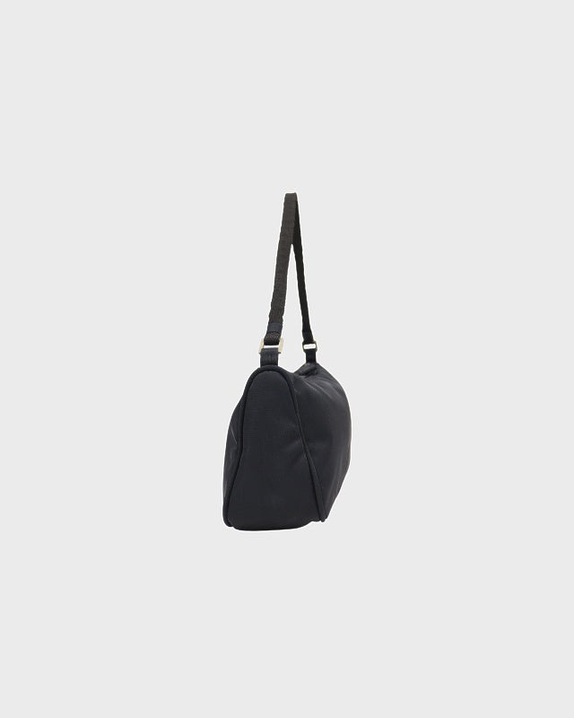 PRADA 三角ロゴ金具ナイロンワンショルダーバッグ | Hedy