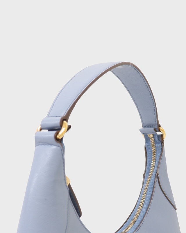 Ferragamo ガンチーニ金具ワンショルダーバッグ | Hedy