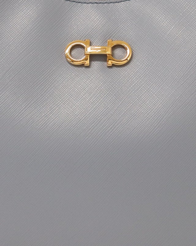Ferragamo ガンチーニ金具ワンショルダーバッグ | Hedy